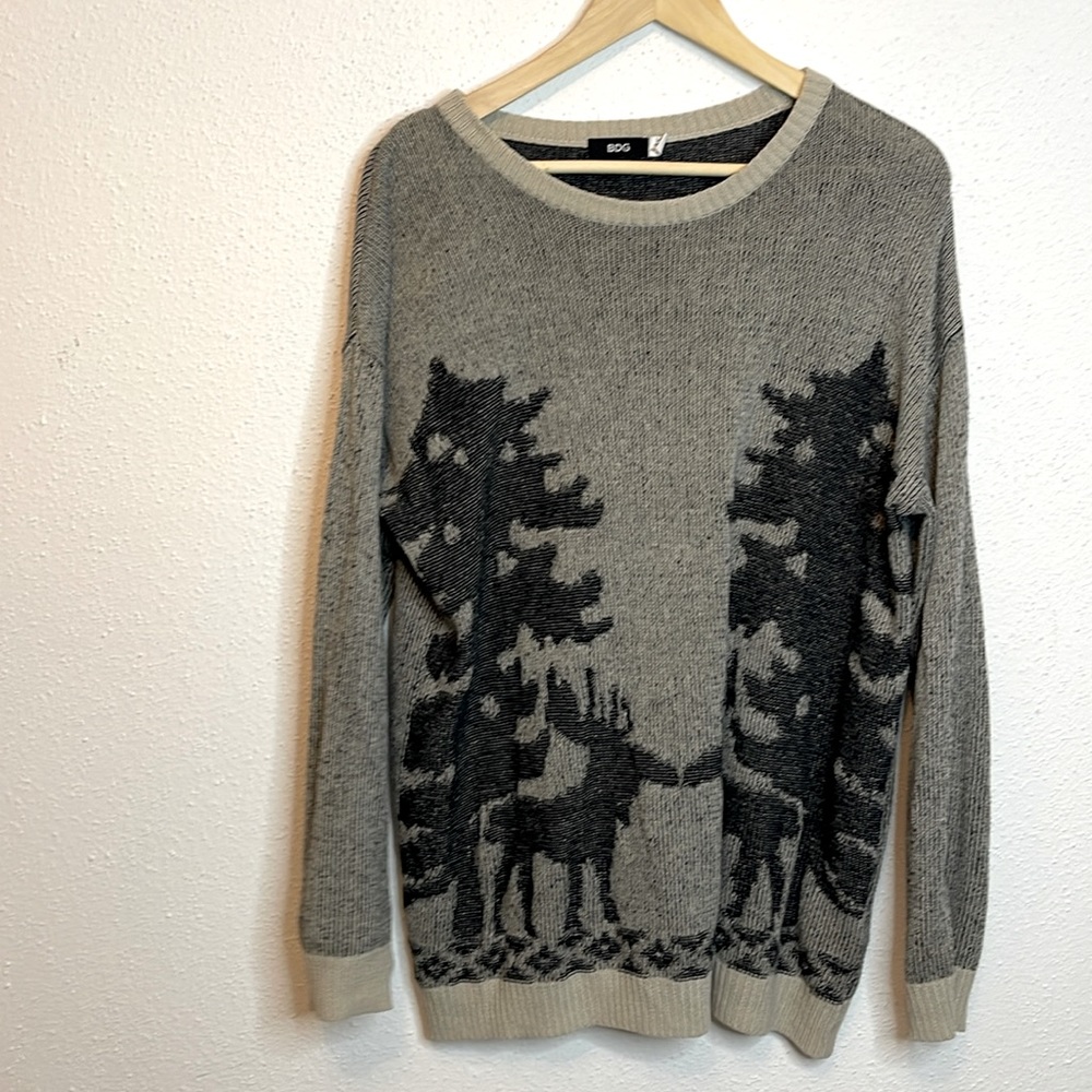 BDG Urban Outfitters Moose and Pine Tree Sweater Size Large
